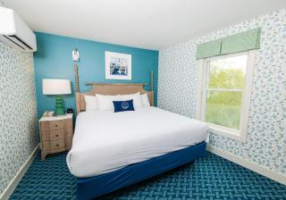 Lake View Hotel - 3