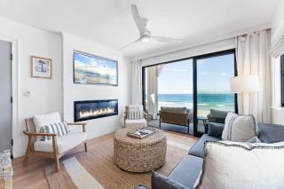 N Oceanfront Masterpiece with Rooftop & Hot Tub - 0