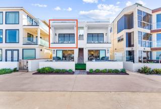 N Oceanfront Masterpiece with Rooftop & Hot Tub - 7
