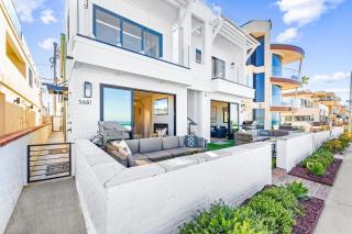 Entire Ground Beachfront Luxury Unit with Patio - 3