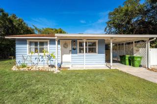 10 min Lido Key Beach ~Coastal Cabana Hideout - Sarasota - 1