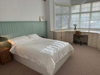 Golders Green apartment - London - 3