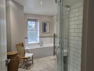 Pencartref Apartment - 4 Bedrooms, 3 Bathrooms, Sleeps 7-8 - Aberdyfi - 4