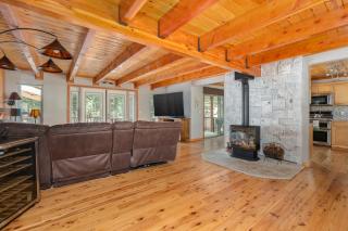 Comfort Pines - Arnold - 9