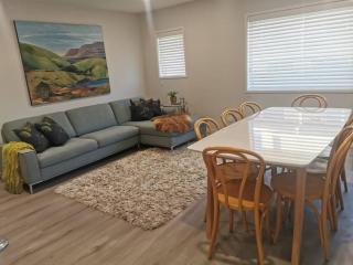 Gorgeous & homely 3 bed delight - - 4