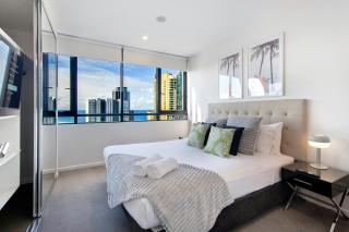 Ruby - Self Contained, Privately Managed Apartments - Gold Coast - 2