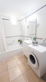 Mara's house with heated pool, air con and second mezzanine bedroom - Los Cristianos - 2