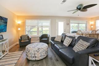Buckeye Beach House by Pristine Properties Vacation Rentals - Cape San Blas - 2