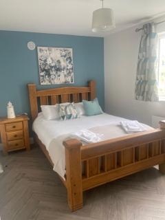 Town Center Beautiful 1 Bed Apartment - 5