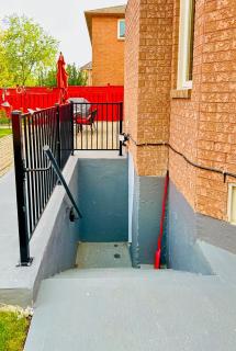 Spacious 2 Bedroom 1 bath Mississauga Basement Apartment - Mississauga - 5