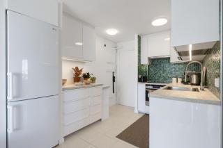 Central Apartment with Stunning Sea Views, Terrace - Benalmádena - 3