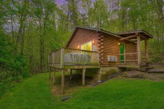 Blue Rose Cabins - Big Woody Cabin - Logan - 0