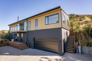 Style & Tranquillity - Eight Bedrooms, Two Houses - Queenstown - 3