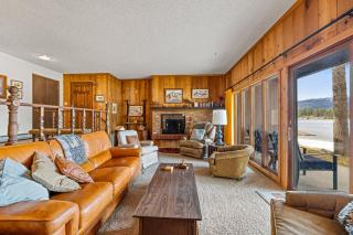 New* 70s Lakefront condo - dock - pool - beach - - McCall - 8