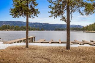 New* 70s Lakefront condo - dock - pool - beach - - McCall - 5