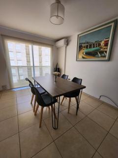 LUJOSO - Amplio con 1 dorm - Balcon - Pileta - Asador - Terraza - Córdoba - 0