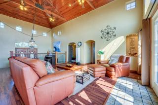 Family-Friendly Fischer Home with Private Hot Tub! - Fischer - 5