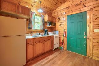 Blue Rose Cabins - Cupids Cabin - Logan - 5