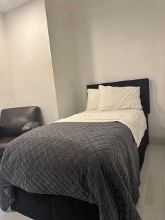 small room with sharing bathroom - Boca Raton - 5