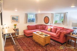 Gorgeous 1 Bedroom Space - 4