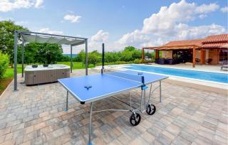 4 Bedroom Lovely Home In Labin - 6