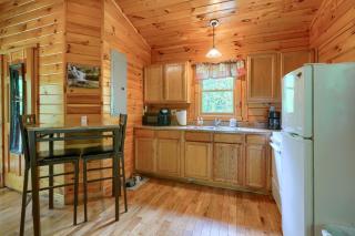 Blue Rose Cabins - Overlook Cabin - Logan - 5