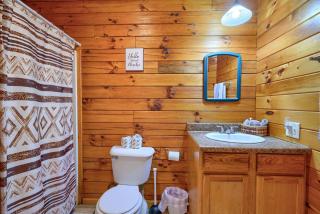 Blue Rose Cabins - Overlook Cabin - Logan - 6