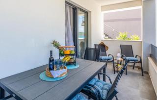 2 Bedroom Awesome Apartment In Blace - Blace - 4
