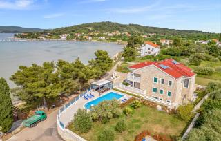 Awesome Apartment In Mrljane - Mrljane - 0