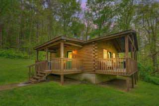 Blue Rose Cabins - Rosebud Cabin - Logan - 0
