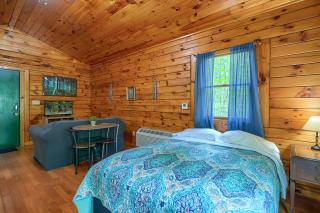 Blue Rose Cabins - Sweet Dreams Cabin - Logan - 1