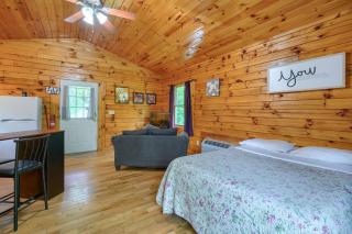 Blue Rose Cabins - Treetops Cabin - Logan - 2