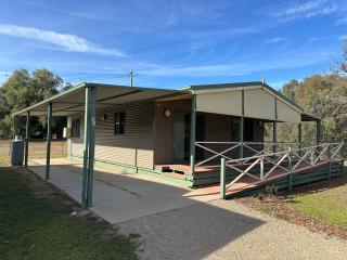 Kismet Riverside Lodge - Howlong - 4