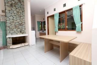 Villa ChavaMinerva Aries Ciater with Private Pool - 5