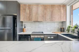 2 Bedroom Coastal getaway with ocean views! - Port Macquarie - 2