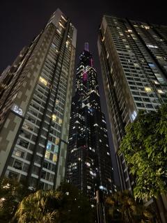 Vinhome Central Park 7 with Balcony - Ho Chi Minh City - 3