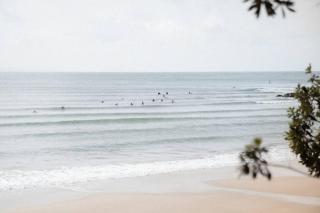 Tides on Noosa Pde - across from river walk to Noosa Main beach - 2