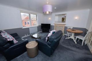 Hummingbird - Spacious One-Bed Apartment - Scarborough - 6
