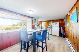 Coastal Vista Retreat - Coos Bay - 3