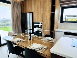 Skyline Serenity Villa 10 people 4bedroom 3ba, 3min To Beach - Máleme - 3