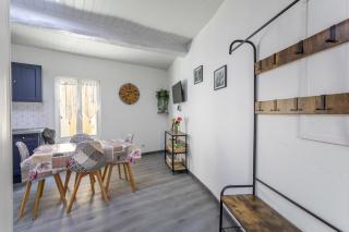 Logis Du Roussillon - 9