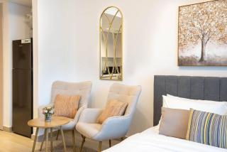 Romantic Studio in Yas Canal View - 8