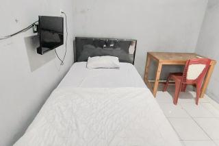 Pondok Gede Dkost Syariah Mitra RedDoorz - Bekasi - 7
