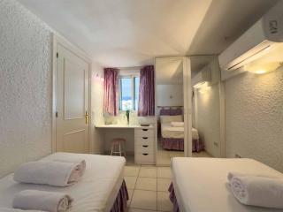 Skol 504 -Lovely 2-Bedroom Duplex in Skol First Line Beach Marbella - Marbella - 5