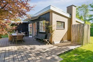 Spacious Summer House With Pool, - Vejby - 3
