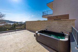 Villa Bay I near Medulin for 9 people with heated pool - playground & whirpool only 100 meters from the beach - pet friendly - 7