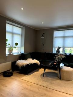 Bynær og fin leilighet, stor privat terrasse! - Bergen - 1