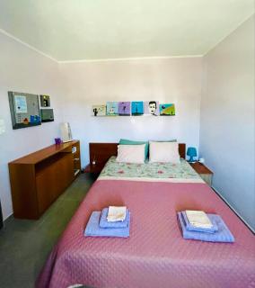 GoAtAndros Colourful One-Bedroom Apartment in Gavrio - 4