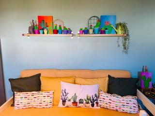 GoAtAndros Colourful One-Bedroom Apartment in Gavrio - 8