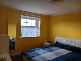 Yellow Room - Dublin - 8